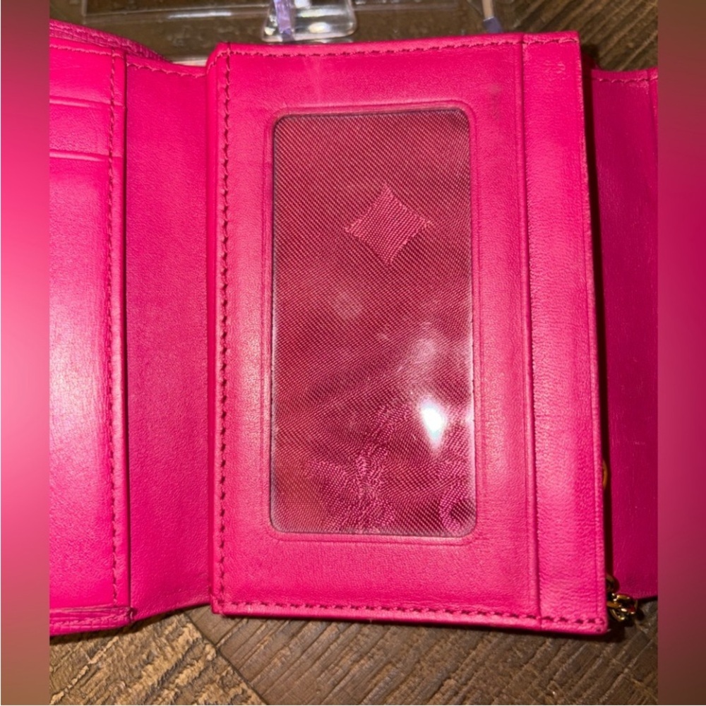 SOLD UNLISTED IN SHOW. MCM Fuchsia Leather Wallet with Gold Accents - Picture 10 of 12